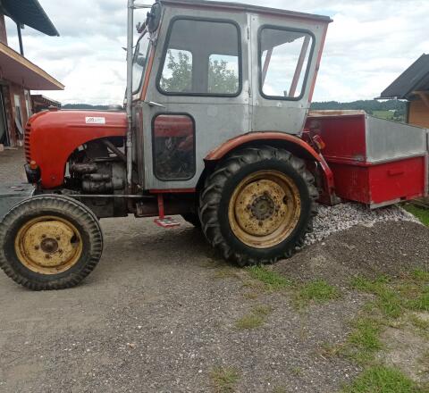 Traktor Steyr T86