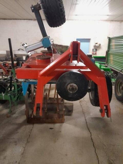 Kren/Meerrettich Erntemaschine