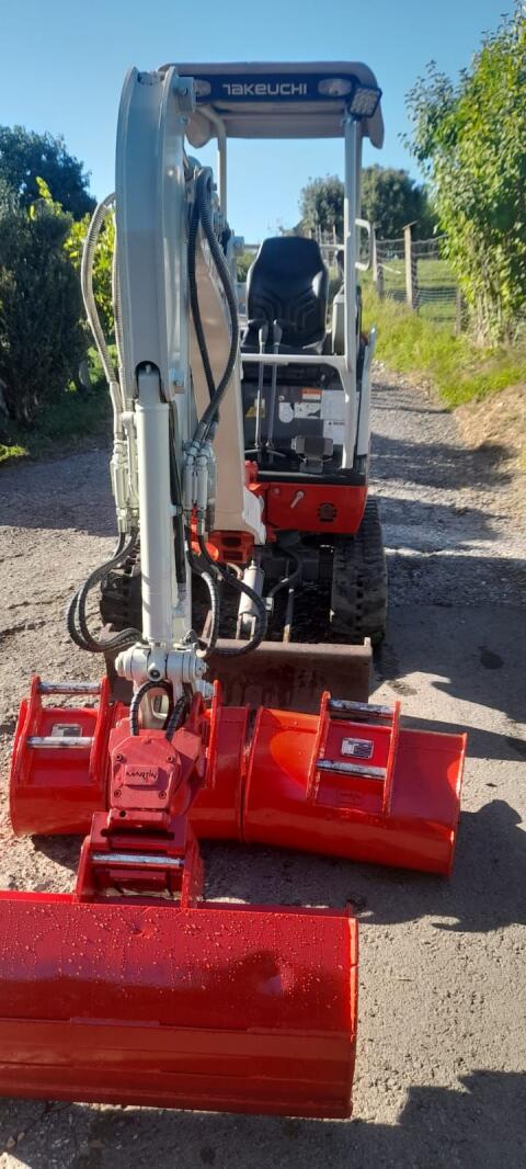 Takeuchi Minibagger TB 216