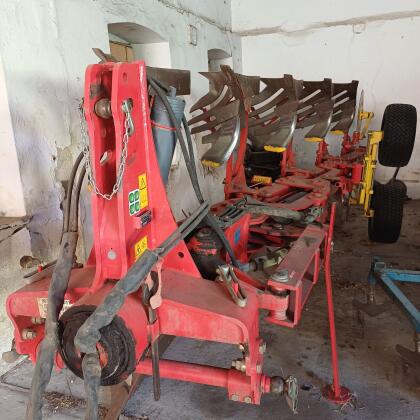 Wendepflug Servo 45 S Plus