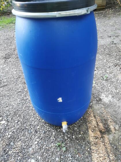 Wassertonne 200 l neuwertig
