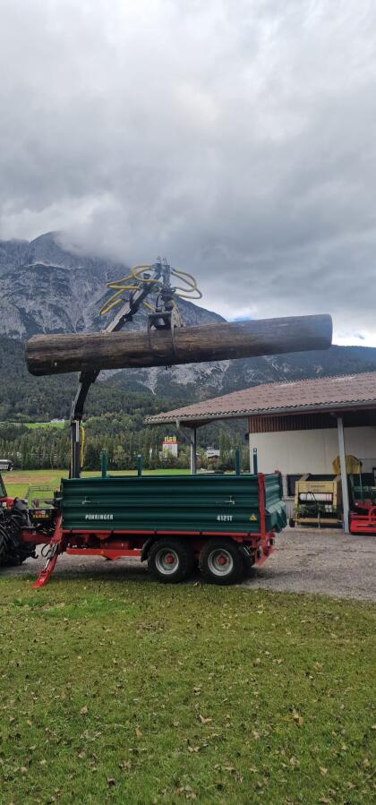 Pühringer Tandem-Dreiseitenkipper mit Farma Kran Z8.0 Bigab