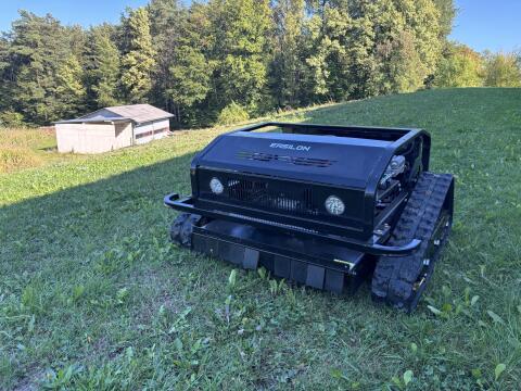 Ferngesteuerter Raupen-Mäher Mähroboter Böschungsmäher