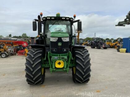 2016 John Deere 6215R