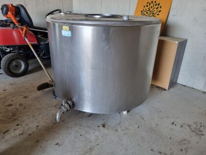Milchtank 800 l