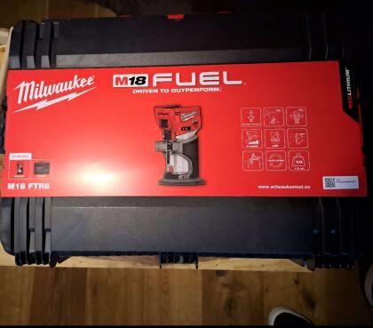 Milwaukee M18 FTR8 Akku-Kantenfräse