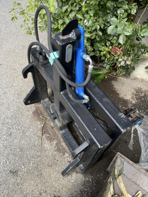 Adapter für Frontlader/Hoftrac Kistenkipper