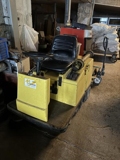 Kärcher Kehrmaschine