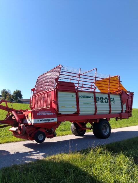 Ladewagen Pöttinger Ernteprofi 2