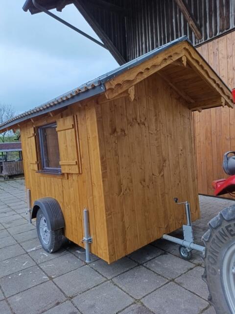 Verkaufe fahrbare Hütte