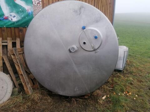 Edelstahltank