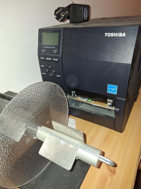 Etikettendrucker inkl. Aufroller plus Etikettiermaschine Toshiba B-EX4T1-GS12-QM-R
