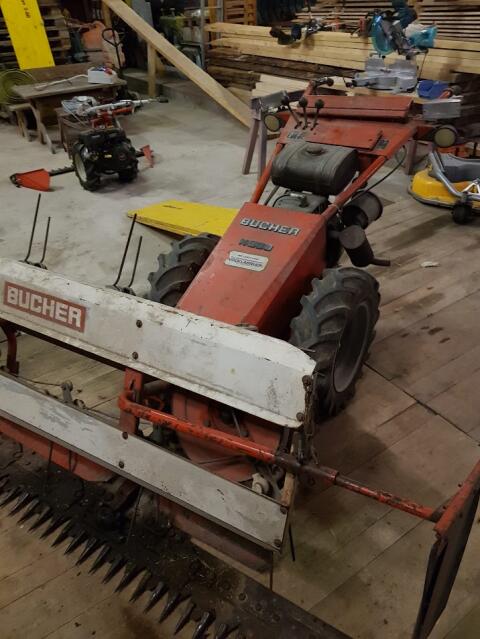 Motormäher - Bucher
