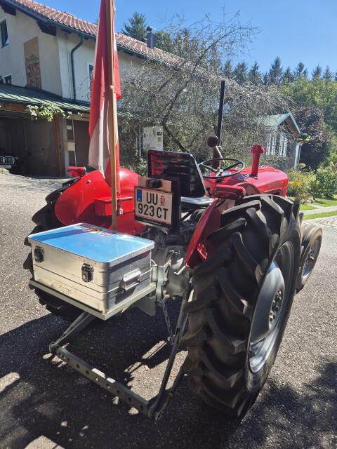 Oldtimer Traktor Massey Ferguson 35X Spezial