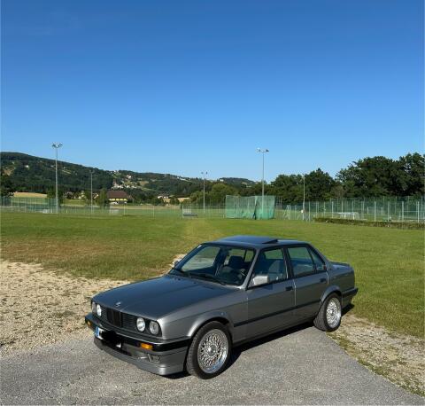 BMW E30 325i
