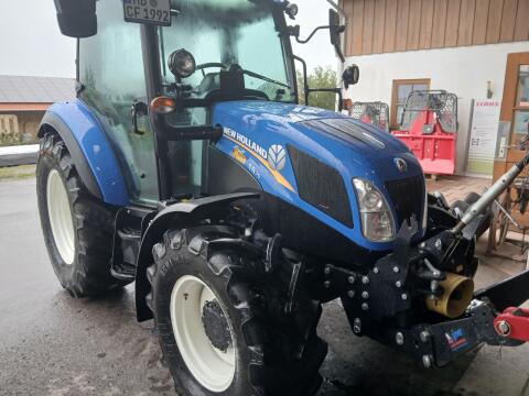 New Holland Traktor T4.75