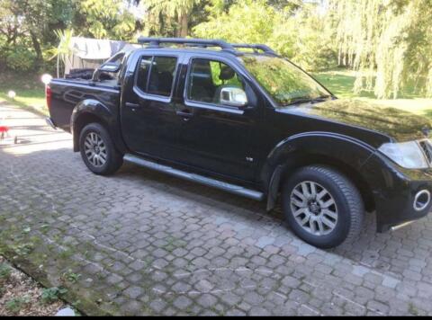 Nissan Navara V6