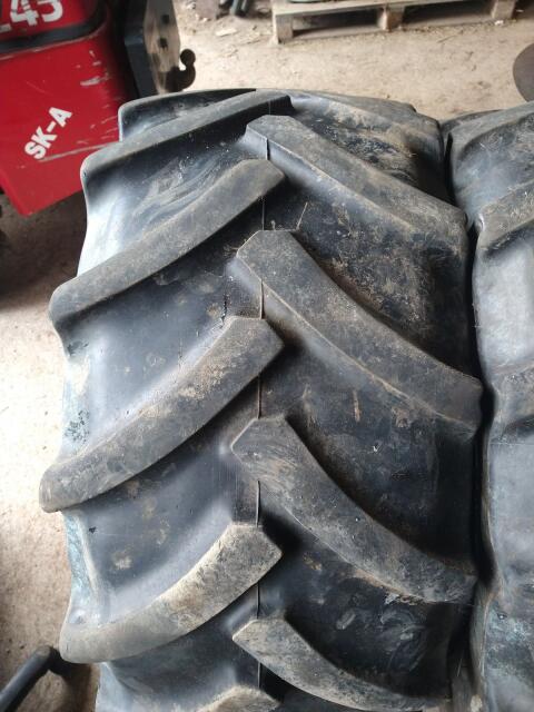 Reifen 420/65 R 20 Continental