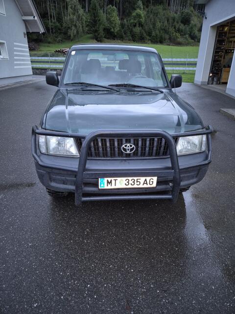 Toyota Land Cruiser J90