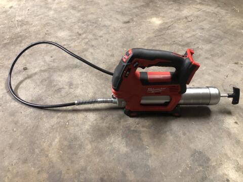 Milwaukee Akku Fettpresse M18GG
