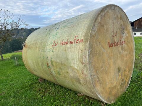 Polyestersilo