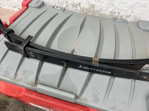 Federblatt für Mitsubishi L200