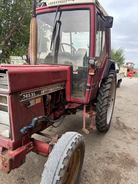 Case IH IHC 745XL