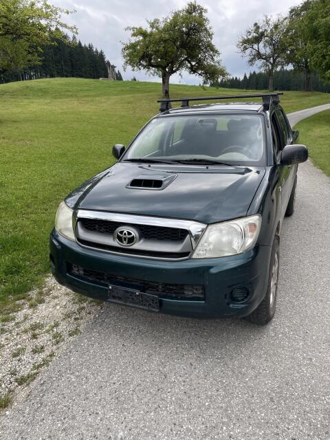 Suche Toyota Hilux