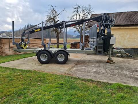 Rückewagen mit Palms 5.72 Kran