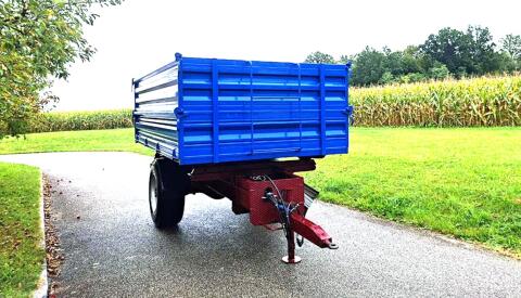 Kipper 7 t 9 m² hydr. gebremst und gefedert