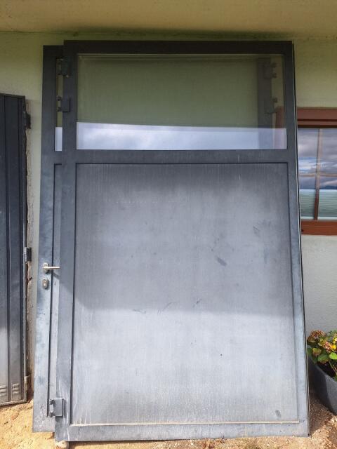 Türe für Garage