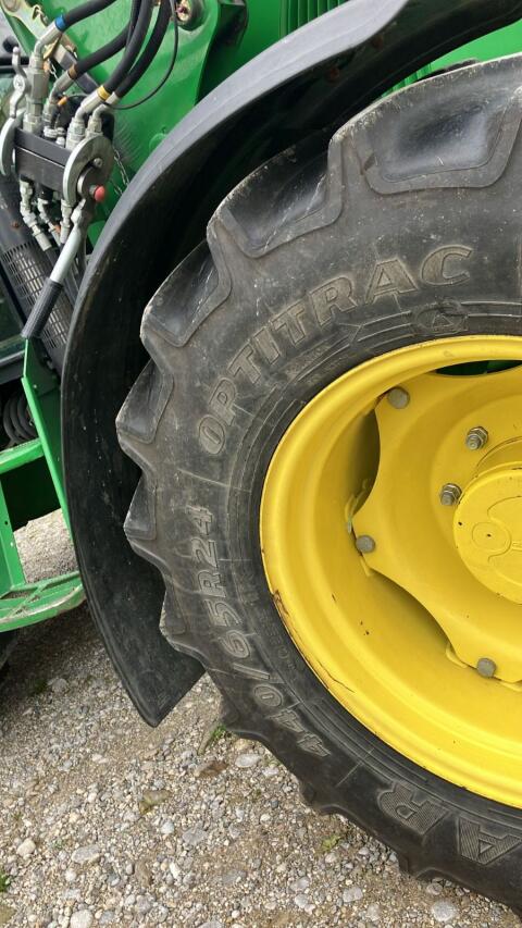 Verkaufe Kompletträder für John Deere 5000er Serie