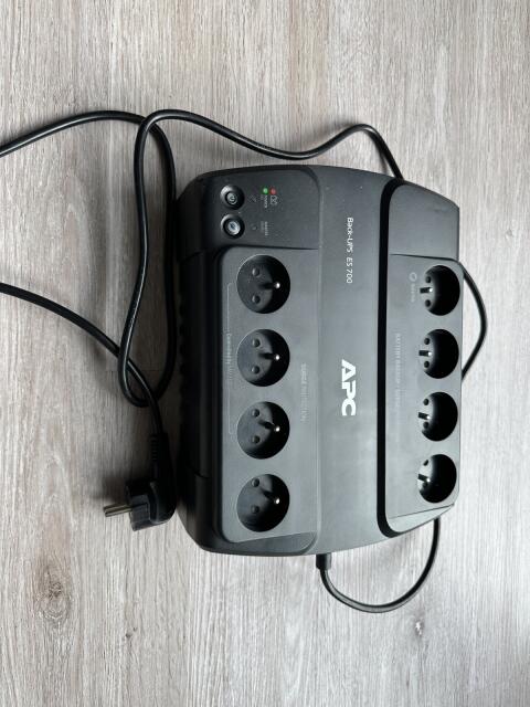 APC Power Backup Steckdosen mit Batterie Back-UPS ES 700VA