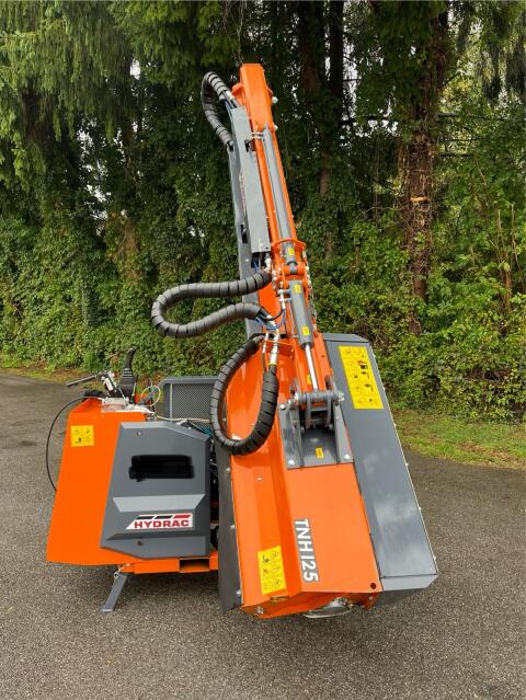 Hydrac BM - 8012 Böschungsmulcher