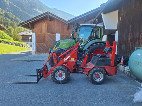 Hoflader Fuchs 950