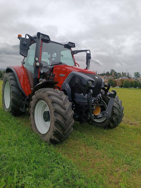 Lindner Lintrac 130