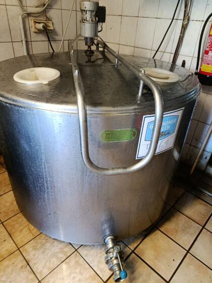 Milchtank 700 l