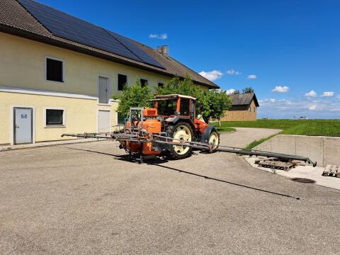 Feldspritze Jessernigg 12m/900l, 50l Einspülschleuse