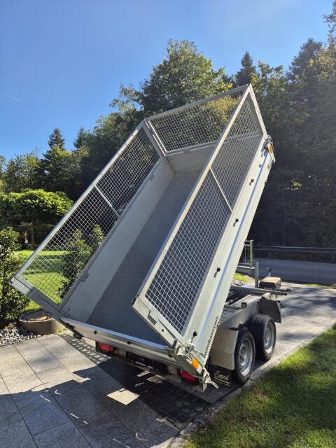 Humbaur 2700 HTK Dreiseitenkipper