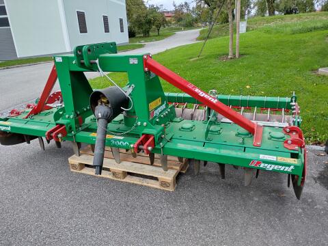 Regent Kreiselegge Type Aress 3000 mit Zahnpackerwalze