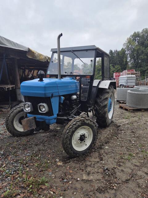 Ford 2610