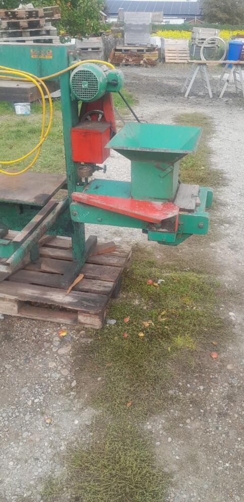 Obstpresse Voran