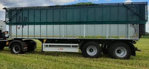 Fliegl ASS 298 Abschiebewagen Agrotruck Häckselwagen Kröger