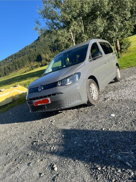 VW Caddy Family Van