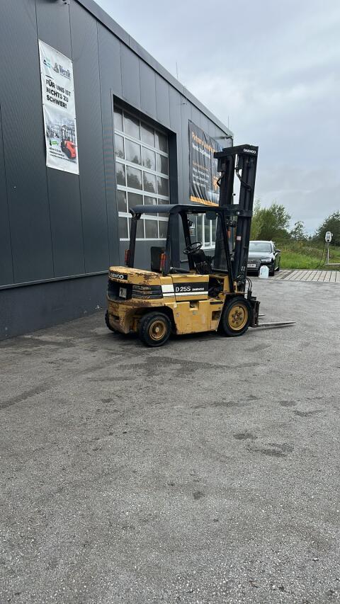 Daewoo D25S-2 Diesel Arbeitstier