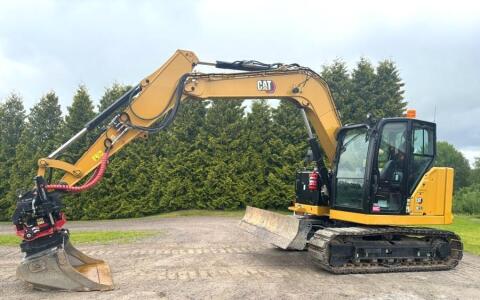 2021 Bagger CAT 307.5 mit Rototilt R3 und Schaufel