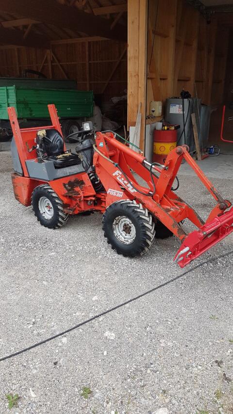 Hoflader Fuchs 853H