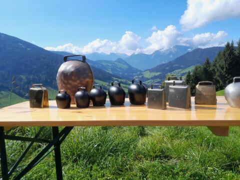 Glocken und Treicheln