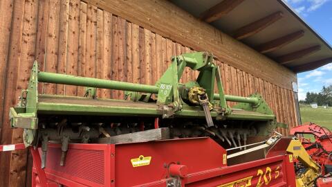 Krone Rototiller mit Zahnpackerwalze