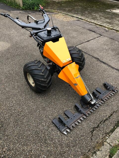 Bucher M330KL Motormäher Balkenmäher Hangmäher